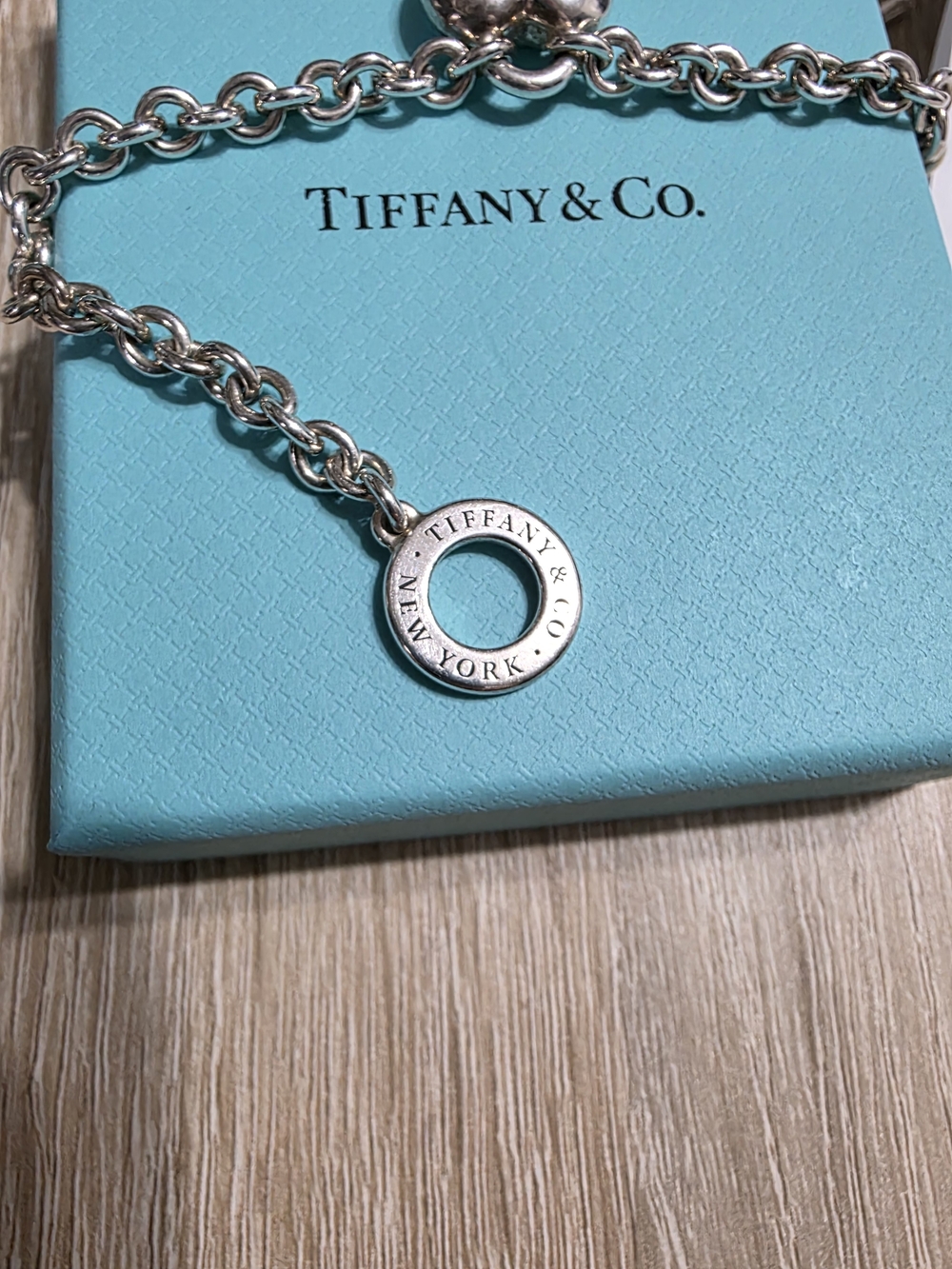 Tiffany & Co Full Heart Toggle Bracelet - Picture 5 of 7